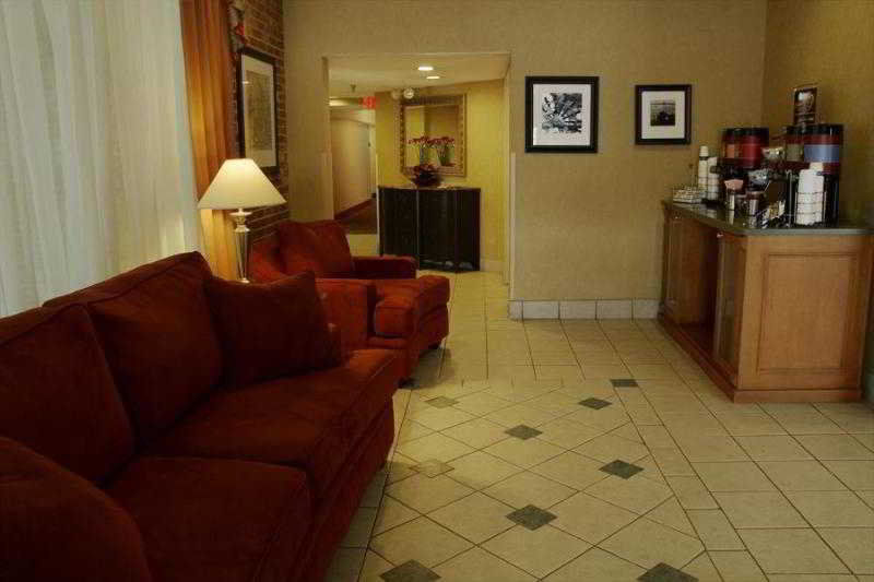 Hampton Inn Norfolk-Naval Base Exteriör bild